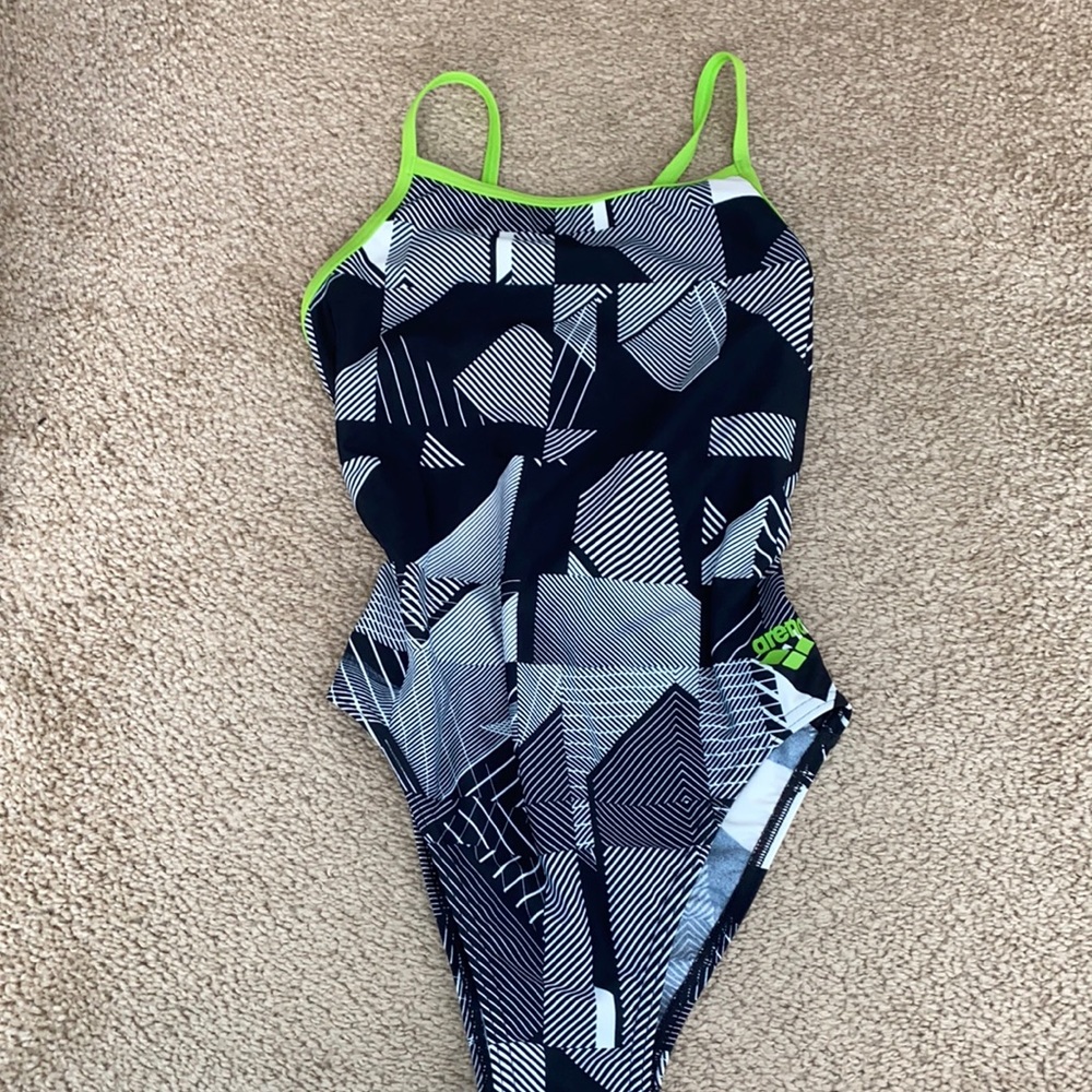 Brand new Arena suit! Size 26